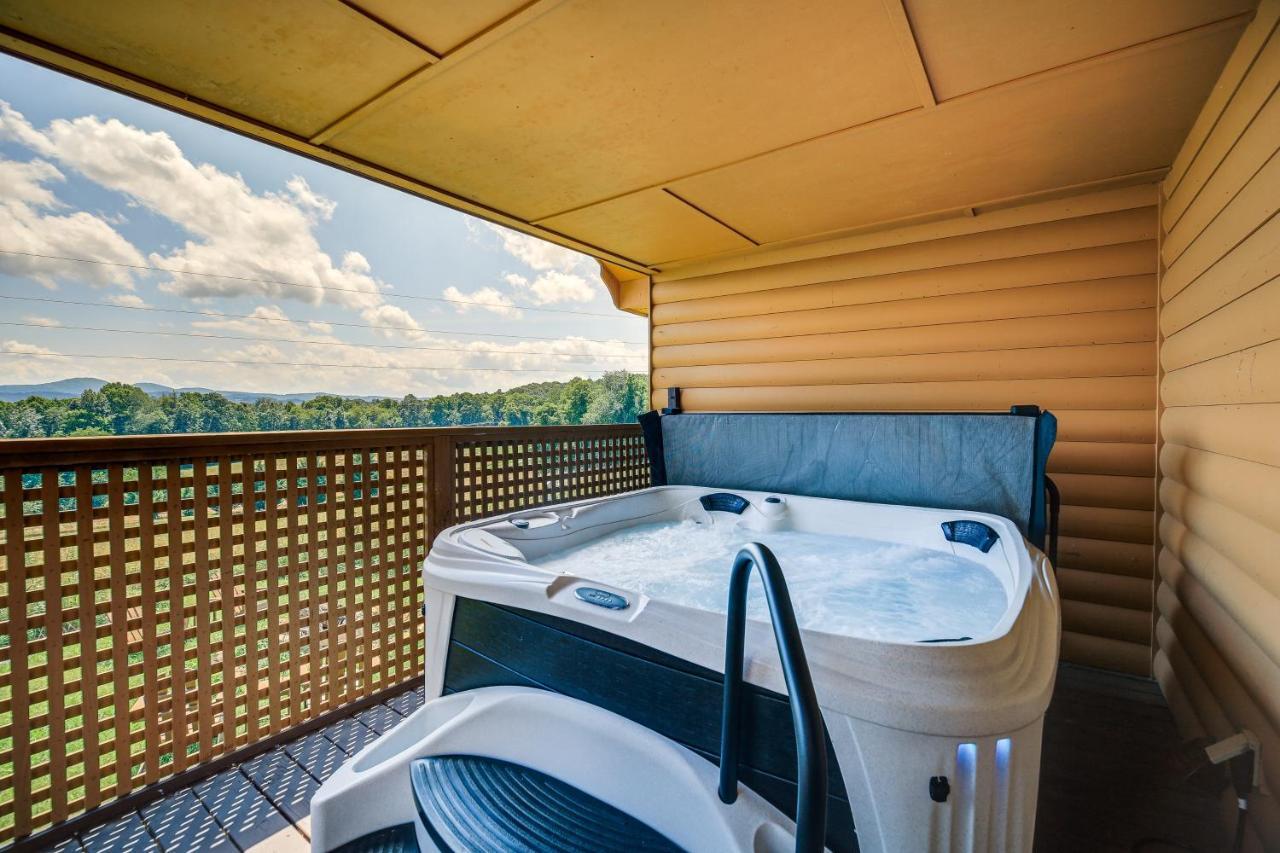 Blue Ridge Mountain Cabin With Views And Hot Tub Villa Sparta Dış mekan fotoğraf